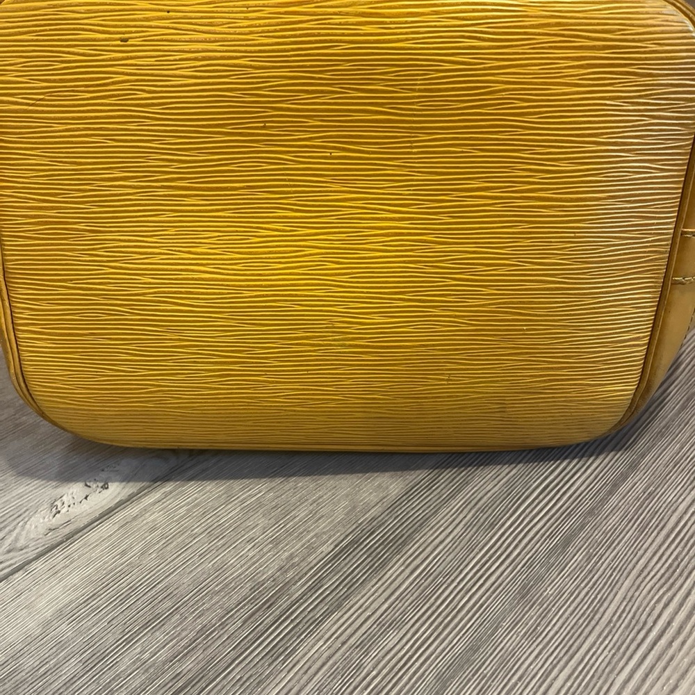 Vintage Louis Vuitton Noé Bucket Bag - Picture 6 of 14
